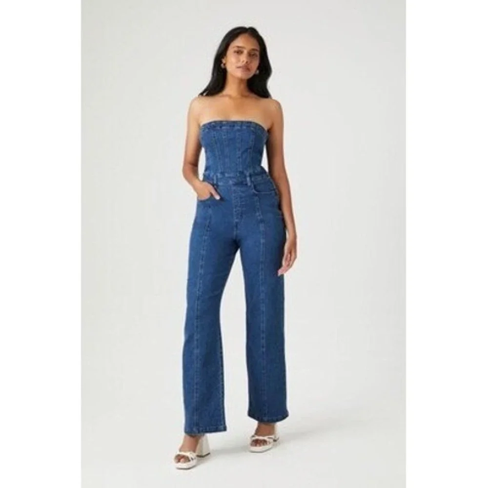 Forever 21 Stretch Denim Strapless Wide Leg Jumpsuit Women's Size M great design
